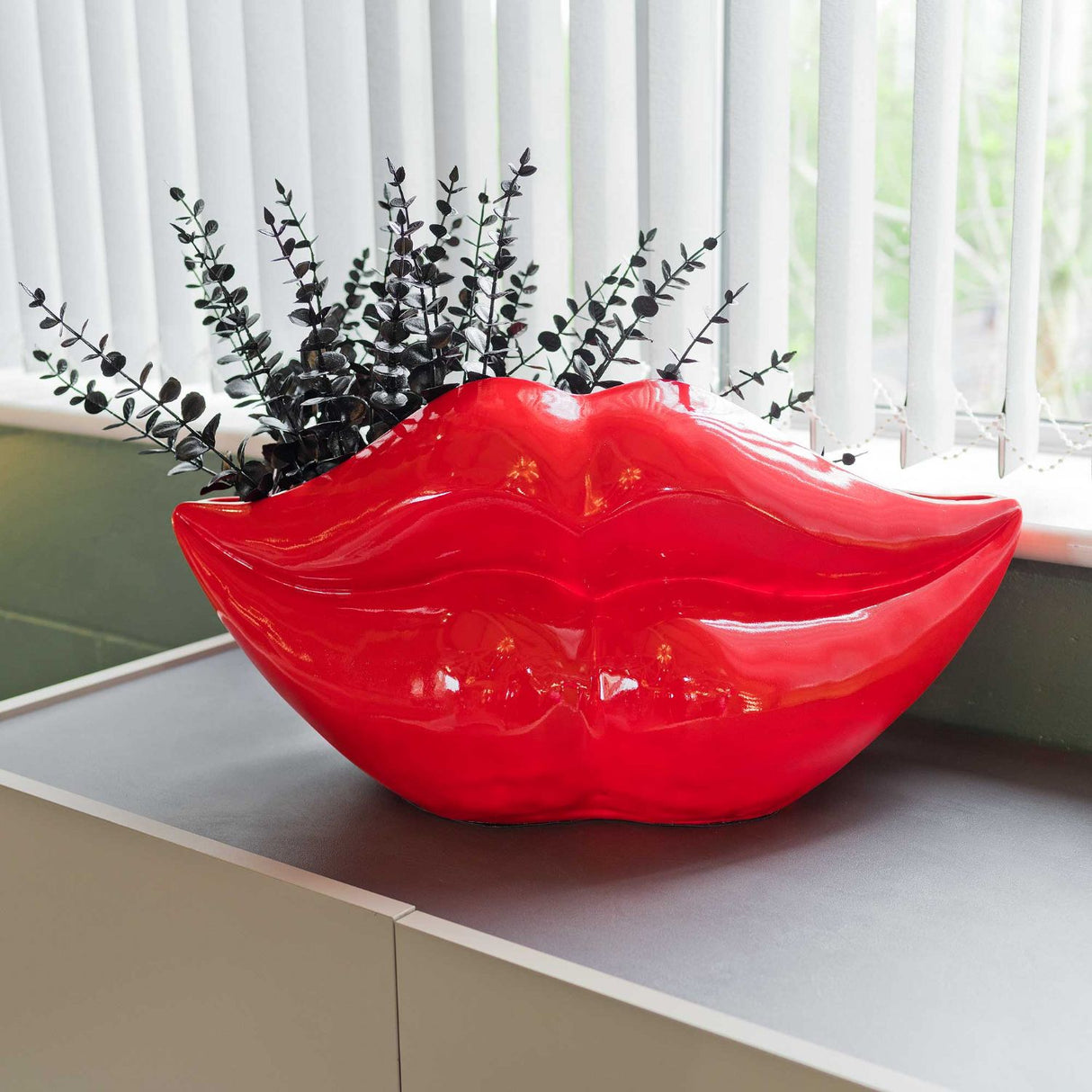 Red Lips Planter