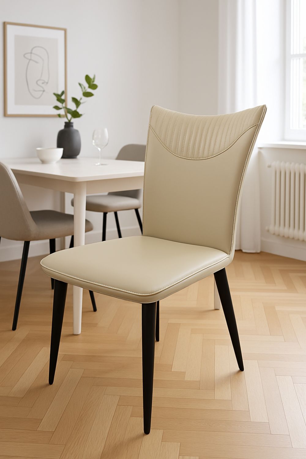 Modern Light Grey PU Upholstered Dining Chair with Black Legs