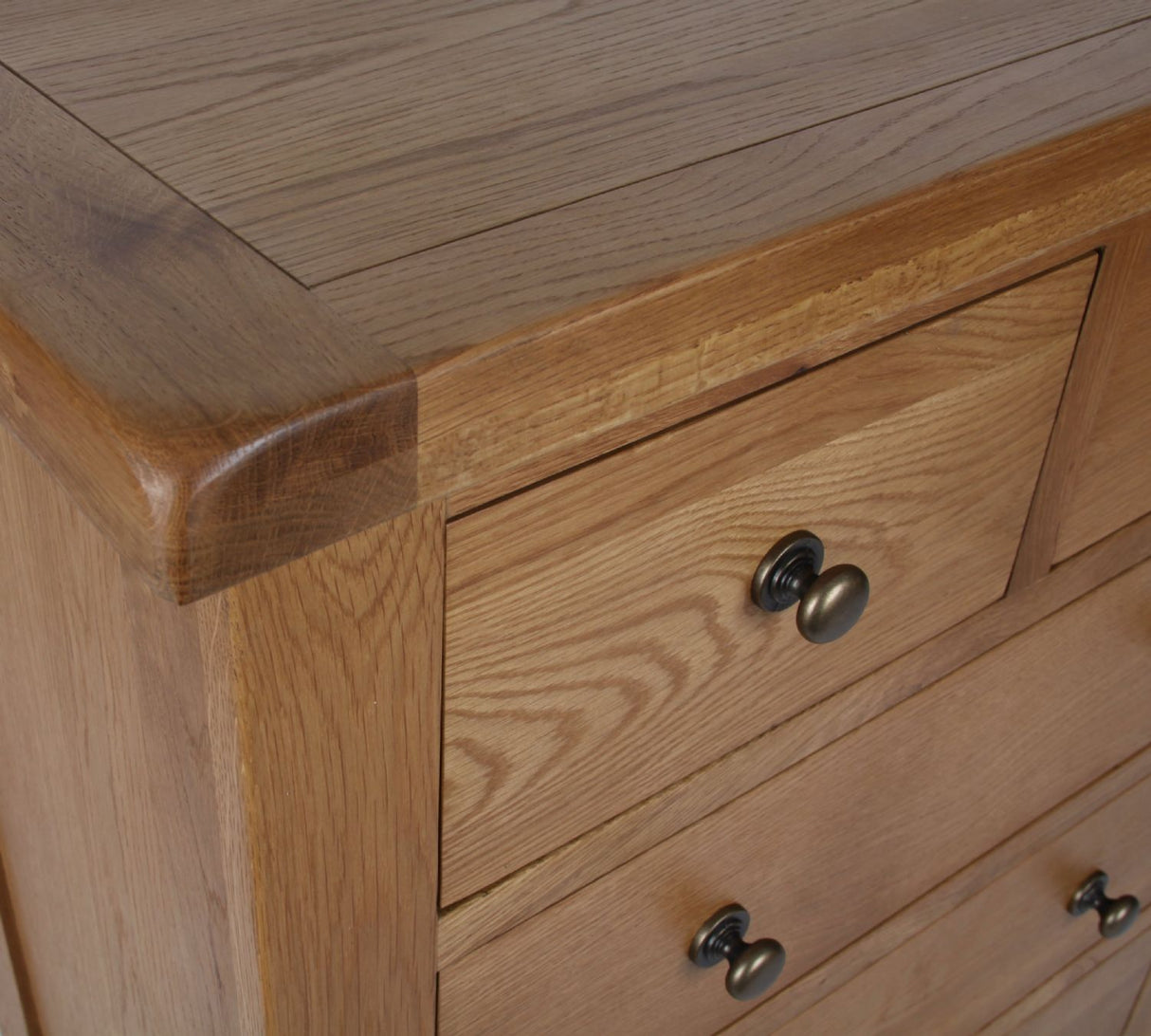Natural Oak 2 Over 3 Drawer Chest with Traditional Storage